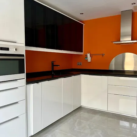 Detail Apartment