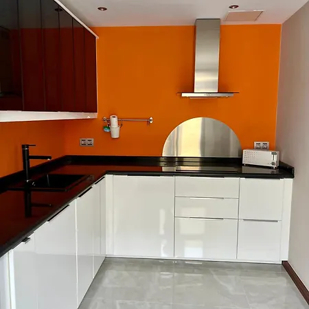 Detail Apartment *
